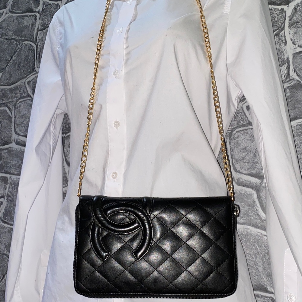 Authentic CHANEL Lambskin Cambon Line Zippy Clutch Wallet - Picture 3 of 17